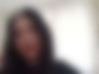Bella's Live Sex Cam Show