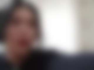 Bella's Live Sex Cam Show