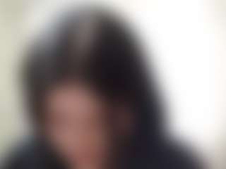 Bella's Live Sex Cam Show