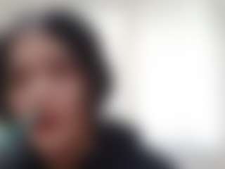 Bella's Live Sex Cam Show