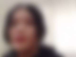 Bella's Live Sex Cam Show
