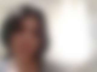 Live cam show with Bella - Petite Teen (18+) on CSO-WL