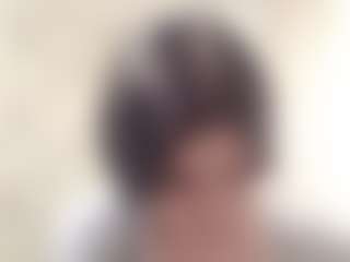 Bella's Live Sex Cam Show