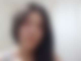 Bella's Live Sex Cam Show