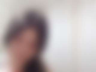 Bella's Live Sex Cam Show