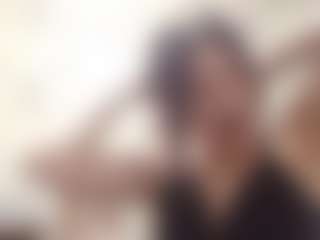 Bella's Live Sex Cam Show