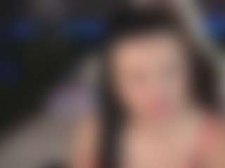 Live cam show with CherrryQueen - Green Eyes on Camsoda