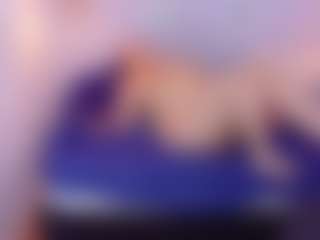 Live cam show with curvy-sexyvalen - Thick on slutload