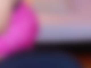 Live cam show with curvy-sexyvalen - BBW Middle Aged on hrnylive.com