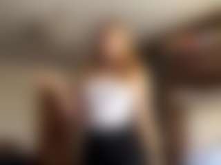 FrancinaVillarta's Live Sex Cam Show