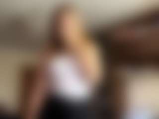 FrancinaVillarta's Live Sex Cam Show