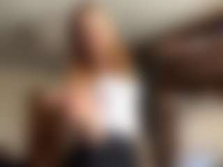 FrancinaVillarta's Live Sex Cam Show