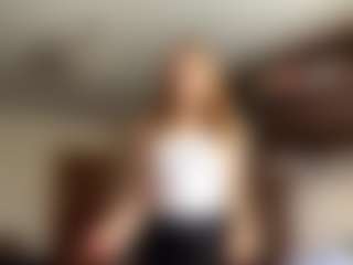 FrancinaVillarta's Live Sex Cam Show