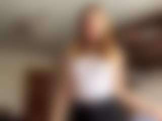 FrancinaVillarta's Live Sex Cam Show