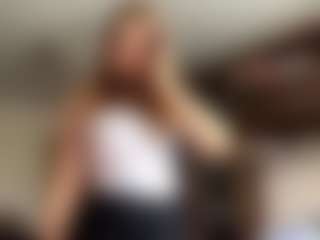 FrancinaVillarta's Live Sex Cam Show