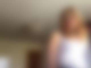 FrancinaVillarta's Live Sex Cam Show