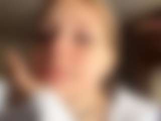 FrancinaVillarta's Live Sex Cam Show
