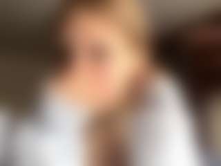 FrancinaVillarta's Live Sex Cam Show