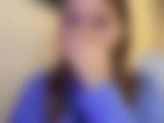 Live cam show with FrancinaVillarta - Gagging on liverealitysex.com