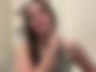 Live cam show with Hailey - Hairy Pussy on Camsoda