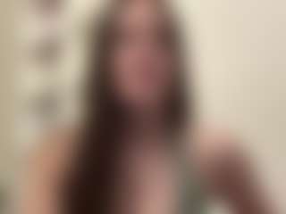 Live cam show with Hailey - Brown Hair Toys on Hubzter Live
