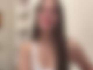 Live cam show with Hailey - Public Brown Hair on Camsoda