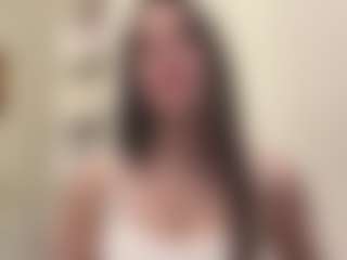 Live cam show with Hailey - Small Tits Brown Hair on friskycurves.com