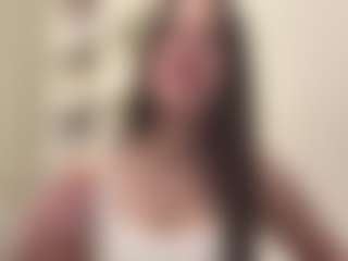 Live cam show with Hailey - Natural on SxyPornLive