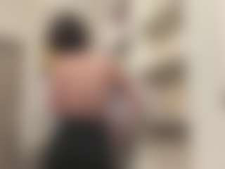 Live cam show with Hailey - Bedroom Brown Hair on eurowanks.com