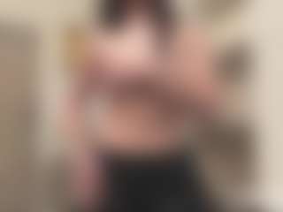Live cam show with Hailey - Brown Hair on Big Tits