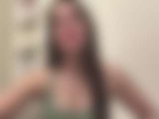Live cam show with Hailey - Granny Brown Hair on Latina Girls