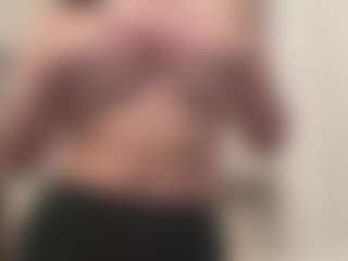 Live cam show with Hailey - Granny on fuck-show.com