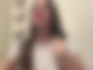 Live cam show with Hailey - Public on Camsoda
