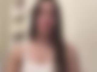 Live cam show with Hailey - Hairy Pussy Teen (18+) on Dare Cams