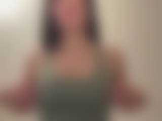 Live cam show with Hailey - Average on sexylive.show