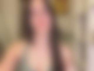 Live cam show with Hailey - Teen (18+) on livesuperchat.net