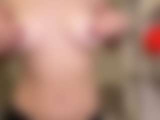 Hailey's Live Sex Cam Show