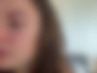 Live cam show with Monica - New Squirt on StripNow