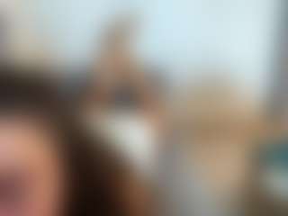 Live cam show with Monica - Big Ass on Camming Site