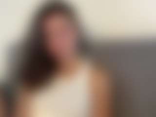 Live cam show with Monica - Strip on Streamer API