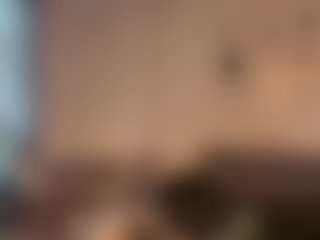 Live cam show with Monica - Skinny on UwU Esports