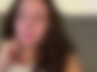 Live cam show with Monica - Striptease on Dolls Live