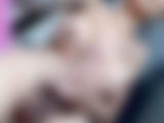 Show in cam erotica live di selfsuck25HugeCock