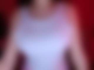 Live cam show with Lua-Beneventi - Big Tits on sexylive.show