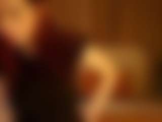 Live cam show with Lua-Beneventi - Brown Hair Petite on Camsoda