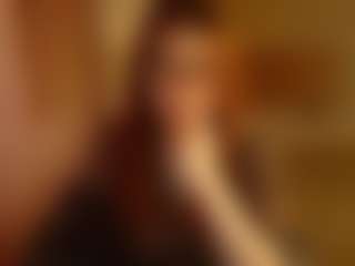 Live cam show with Lua-Beneventi - Striptease on Camsoda