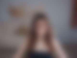 Lua-Beneventi's Live Sex Cam Show