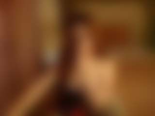 Lua-Beneventi's Live Sex Cam Show