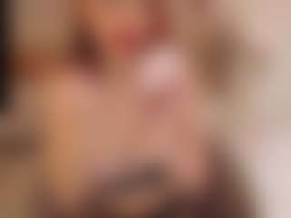 Lua-Beneventi's Live Sex Cam Show