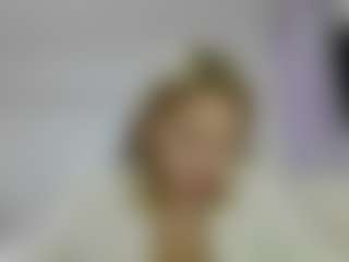 Live cam show with Mellisa - Blonde Hair on Camming Site